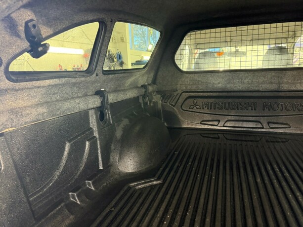 mitsubishi-l200-diesel-2007-big-24