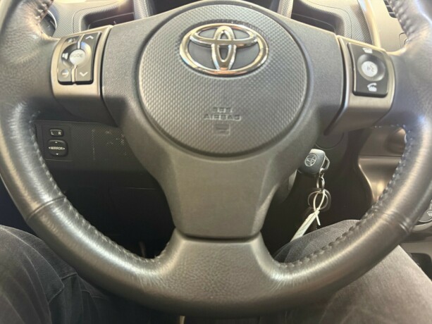 toyota-urban-cruiser-diesel-2011-big-20