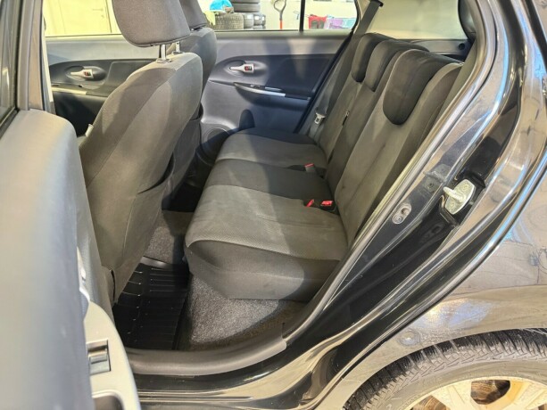 toyota-urban-cruiser-diesel-2011-big-15