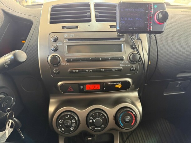 toyota-urban-cruiser-diesel-2011-big-21