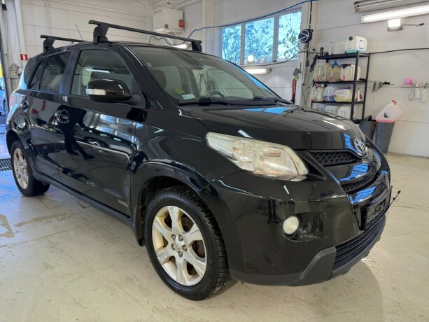 toyota-urban-cruiser-diesel-2011-big-2
