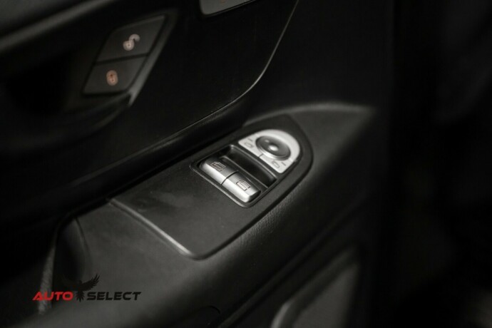mercedes-benz-vito-diesel-2021-big-17