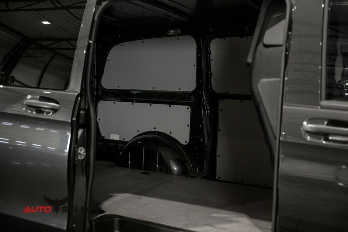 mercedes-benz-vito-diesel-2021-big-12
