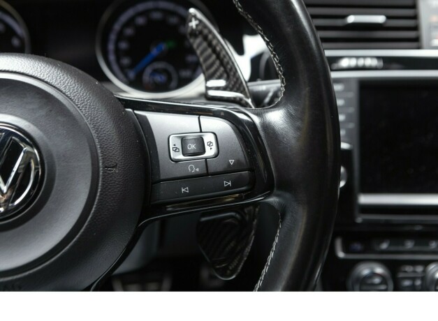 volkswagen-golf-vii-bensin-2016-big-19