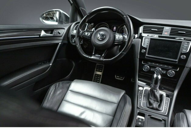 volkswagen-golf-vii-bensin-2016-big-13