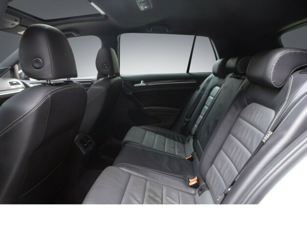 volkswagen-golf-vii-bensin-2016-big-15