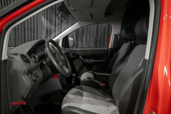volkswagen-caddy-diesel-2011-big-19