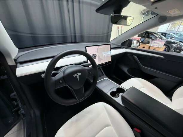 tesla-model-y-elektrisitet-2021-big-12