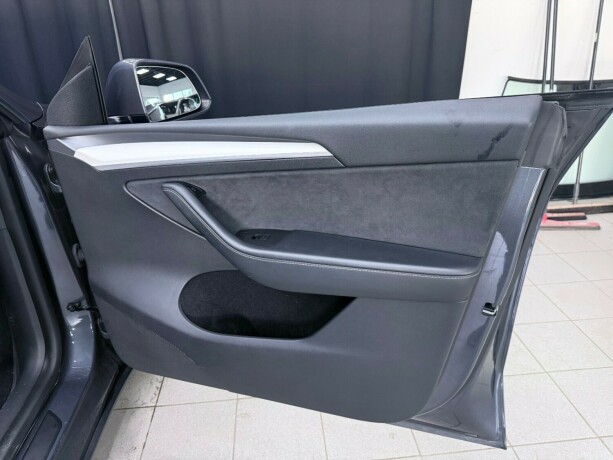 tesla-model-y-elektrisitet-2021-big-18
