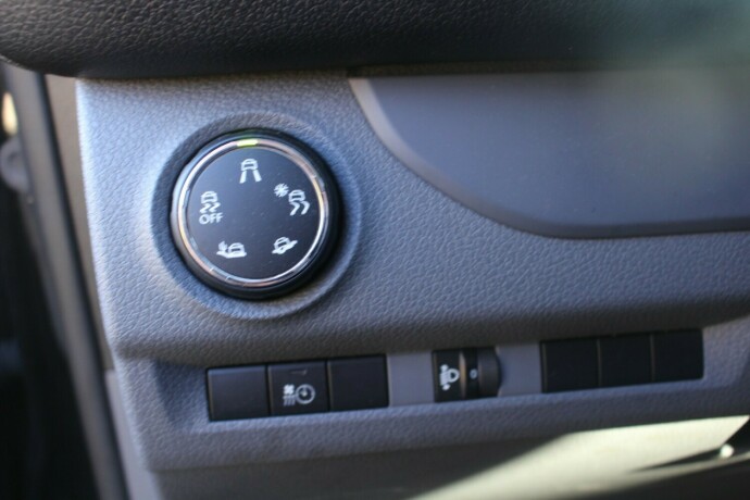 toyota-proace-diesel-2021-big-11