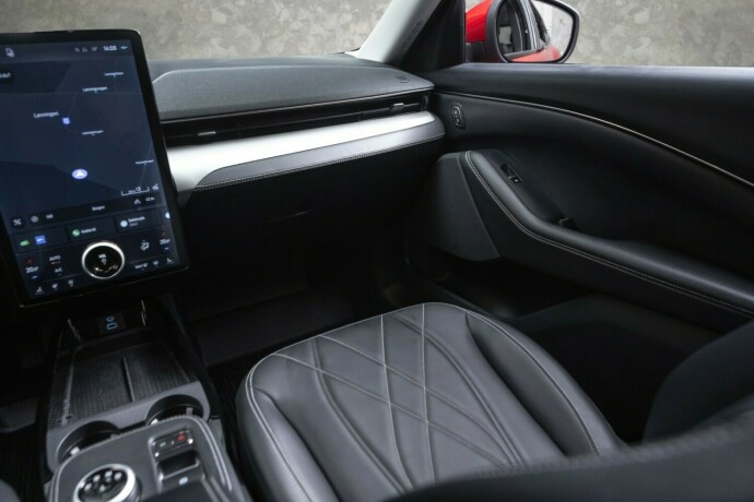 ford-mustang-mach-e-elektrisitet-2021-big-24