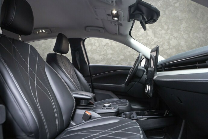 ford-mustang-mach-e-elektrisitet-2021-big-25