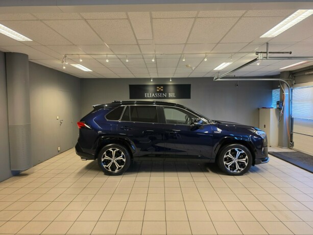 toyota-rav4-plug-in-hybrid-plug-in-petrol-2021-big-3