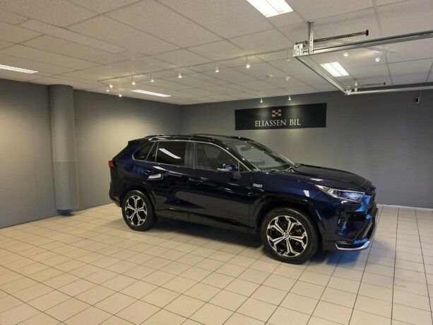 toyota-rav4-plug-in-hybrid-plug-in-petrol-2021-big-2