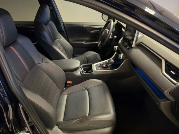 toyota-rav4-plug-in-hybrid-plug-in-petrol-2021-big-14