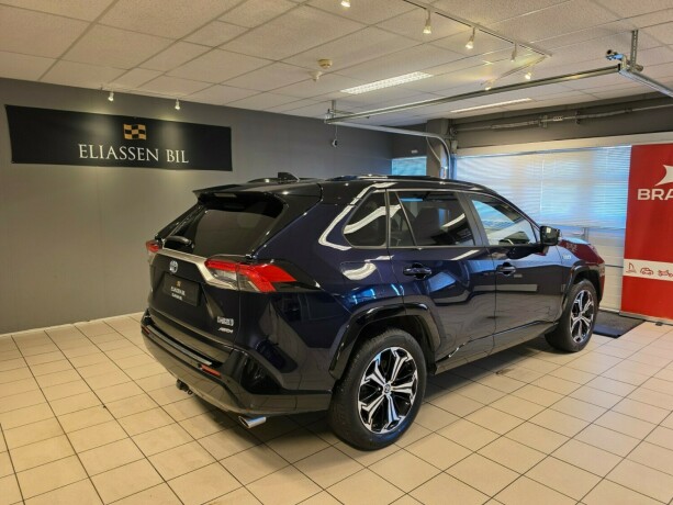 toyota-rav4-plug-in-hybrid-plug-in-petrol-2021-big-4