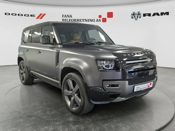land-rover-defender-110-bensin-2023-big-3