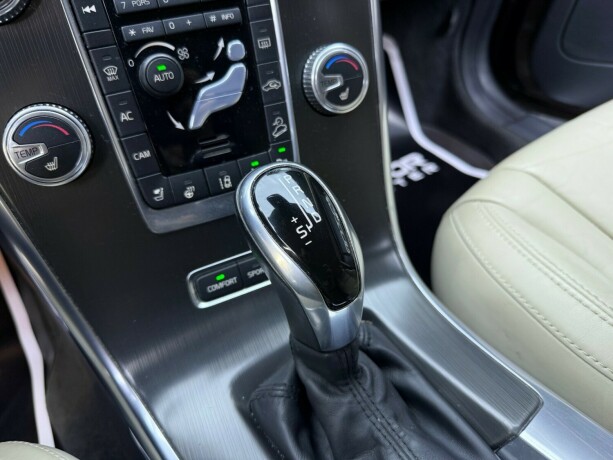 volvo-xc-60-diesel-2014-big-23