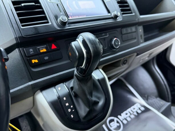 volkswagen-transporter-diesel-2019-big-20