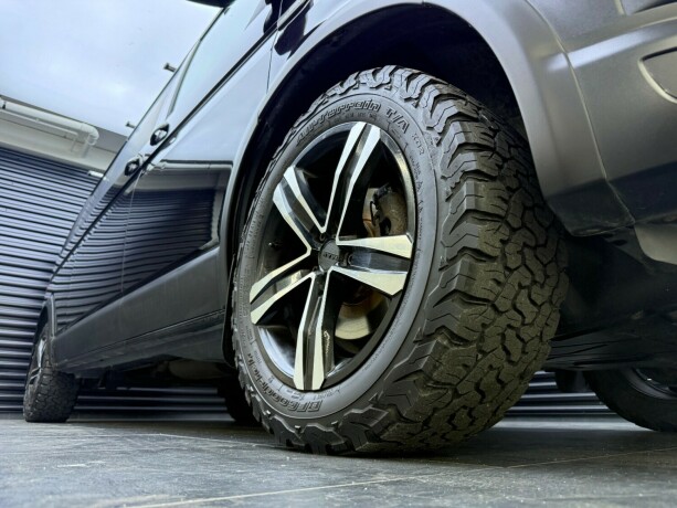 volkswagen-transporter-diesel-2019-big-8