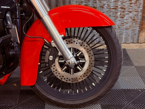 harley-davidson-street-glide-bensin-2009-big-10