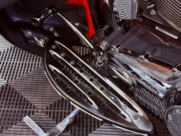 harley-davidson-street-glide-bensin-2009-big-23