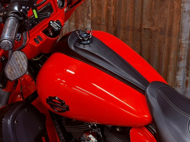 harley-davidson-street-glide-bensin-2009-big-19
