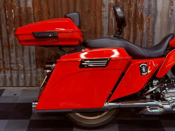harley-davidson-street-glide-bensin-2009-big-2