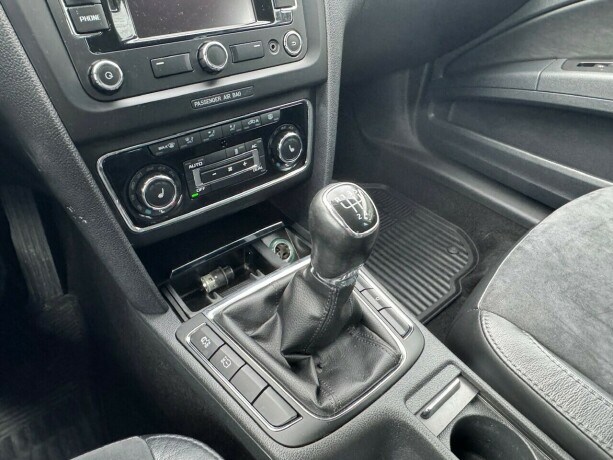 skoda-superb-diesel-2012-big-16