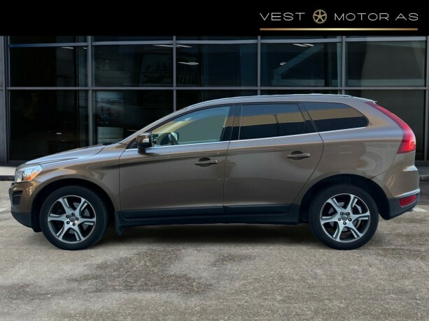 volvo-xc-60-diesel-2011-big-3