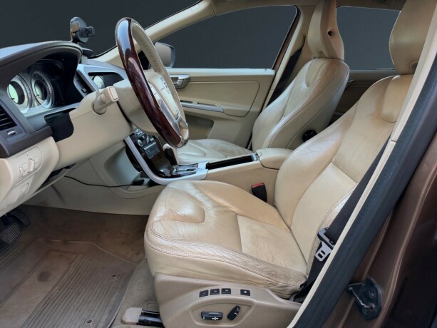 volvo-xc-60-diesel-2011-big-9