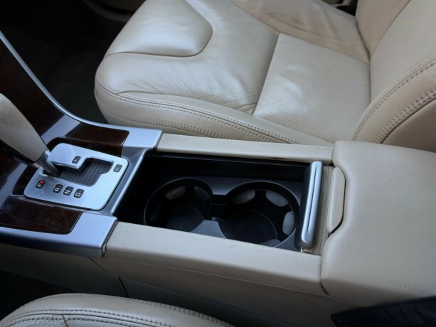 volvo-xc-60-diesel-2011-big-20