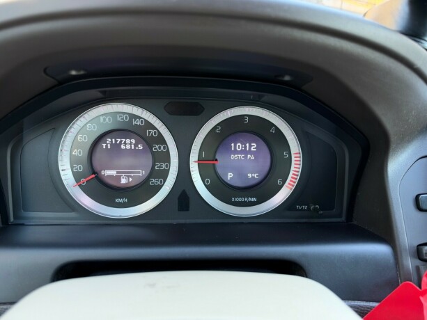 volvo-xc-60-diesel-2011-big-29
