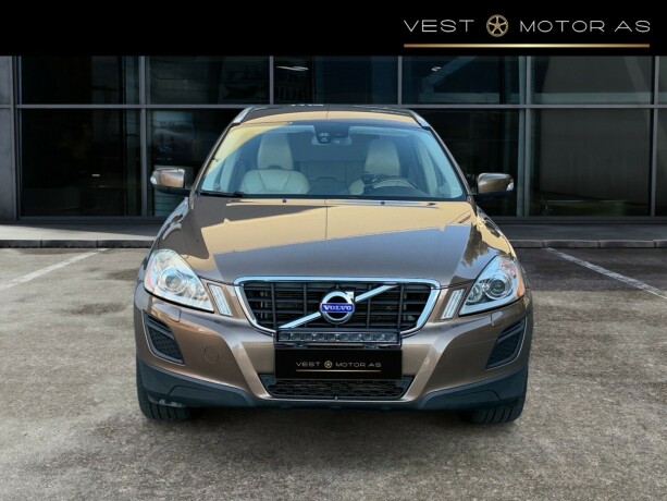 volvo-xc-60-diesel-2011-big-1