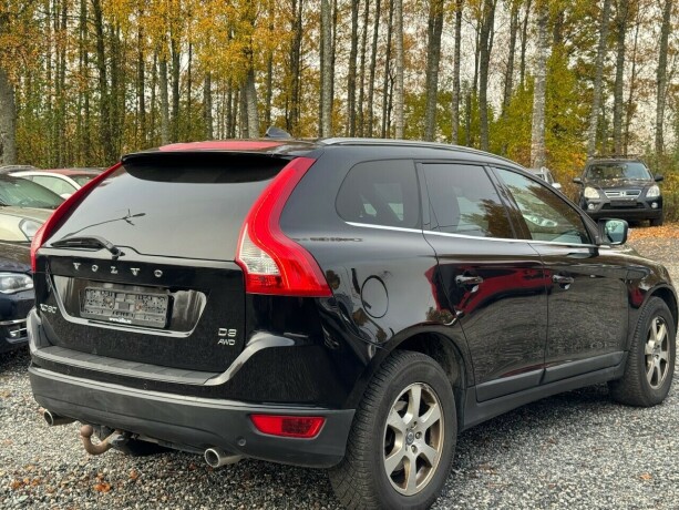 volvo-xc-60-diesel-2012-big-4