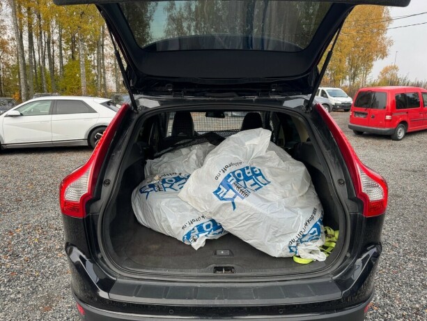 volvo-xc-60-diesel-2012-big-13