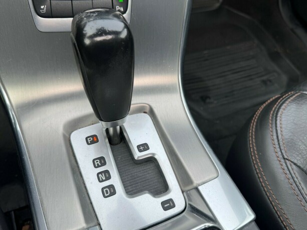 volvo-xc-60-diesel-2012-big-19