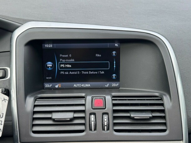 volvo-xc-60-diesel-2012-big-17