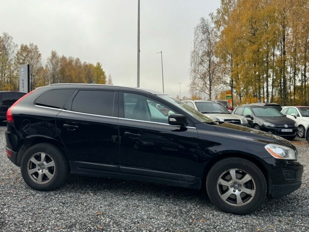 volvo-xc-60-diesel-2012-big-5