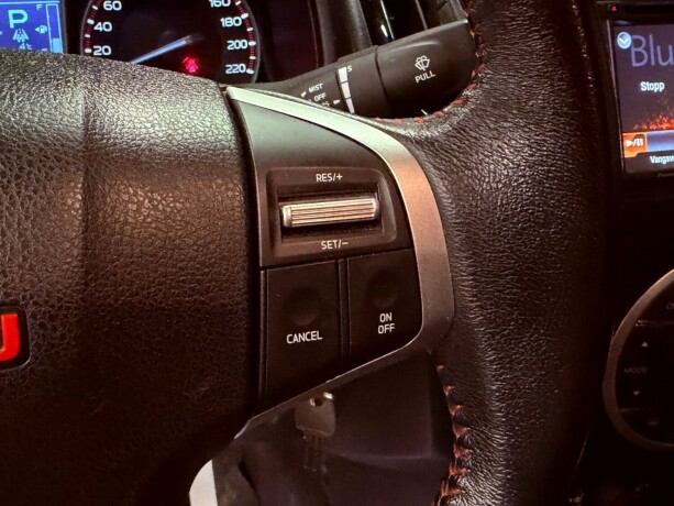 isuzu-d-max-diesel-2016-big-28