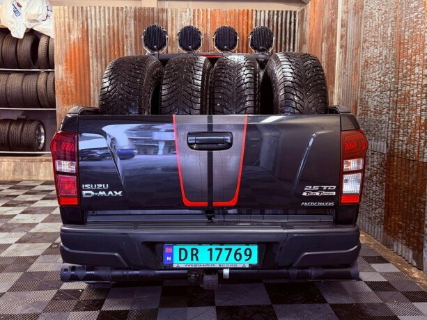 isuzu-d-max-diesel-2016-big-18