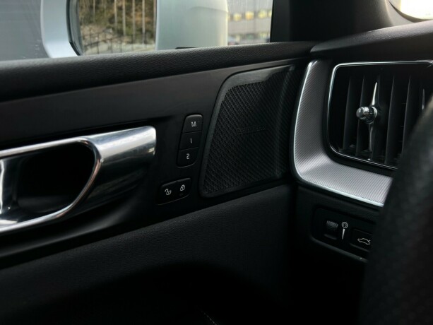volvo-xc-60-elektrisitetbensin-2019-big-21