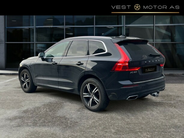 volvo-xc-60-elektrisitetbensin-2019-big-4