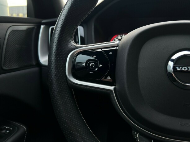 volvo-xc-60-elektrisitetbensin-2019-big-16