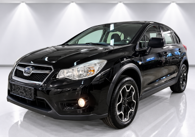 subaru-xv-bensin-2013-big-0