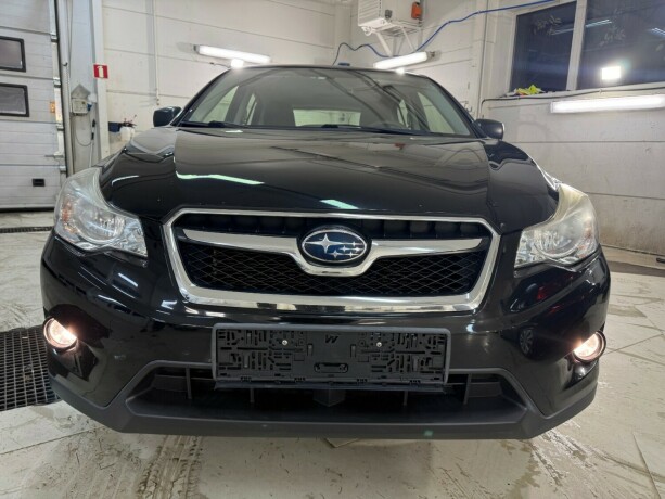 subaru-xv-bensin-2013-big-8