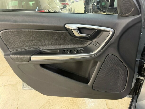 volvo-v60-elektrisitetdiesel-2013-big-18