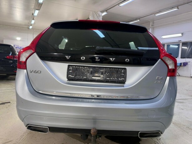 volvo-v60-elektrisitetdiesel-2013-big-5