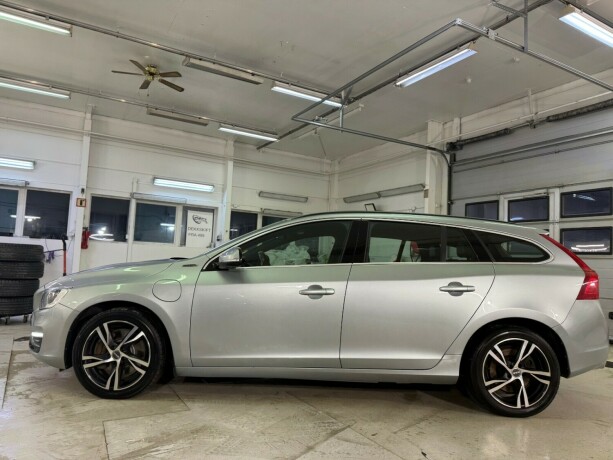 volvo-v60-elektrisitetdiesel-2013-big-3