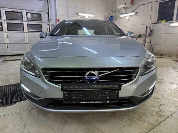 volvo-v60-elektrisitetdiesel-2013-big-1